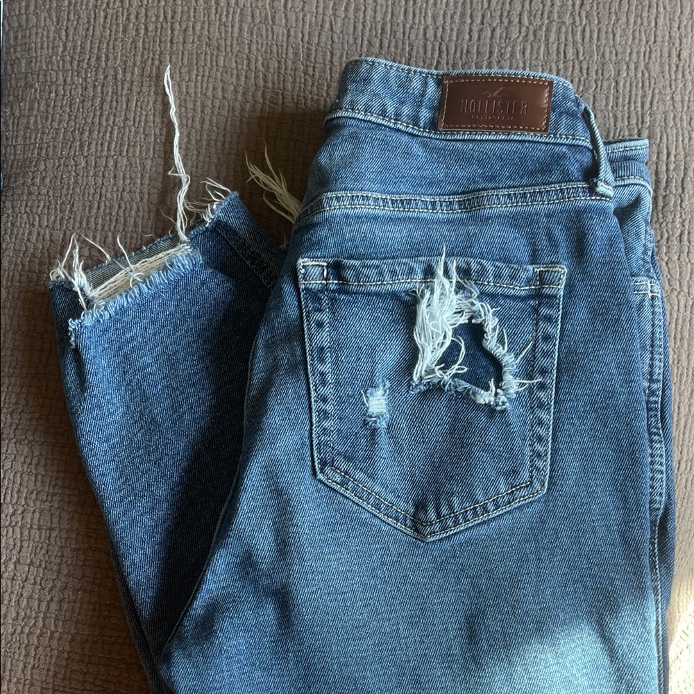 Hollister Women's Denim Distressed Boyfriend Jeans